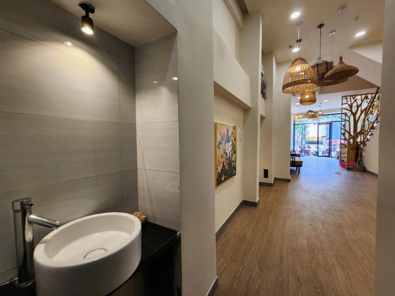 Soho Premium - Ben Thanh Market Area, Sg's Heart * Ho Chi Minh City